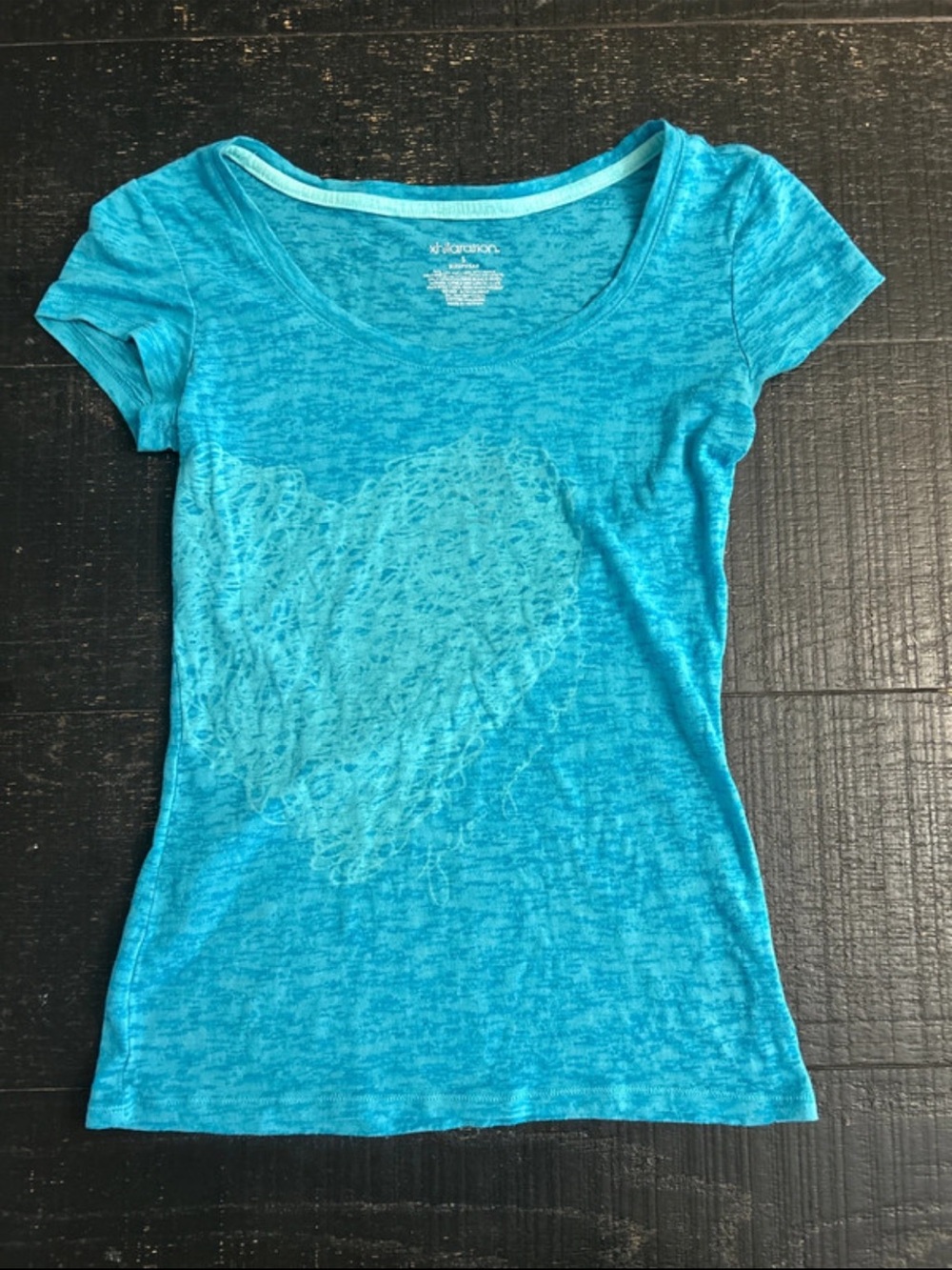 Xhilaration Turquoise Blue Scoop Neck Heart Graphic Tee